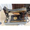 Image 2 : Singer Elec Portable Sewing Machine