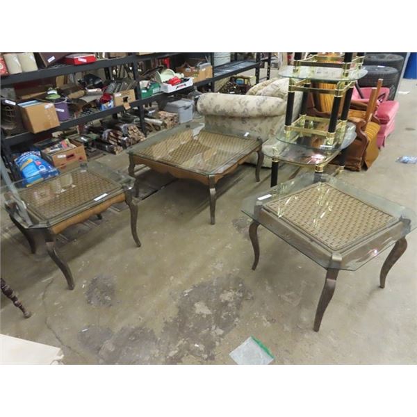 Wicker w Glass Top Coffee & End Tables Set Coffee Table 19"H x 40" X 40", End Tables 21"H x 29" X 29