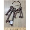 Image 1 : Iron skeleton keys
