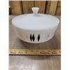 Image 1 : Fireking 3.5 quart Colonial diamond bowl