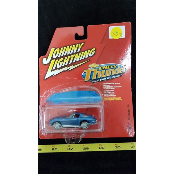 Johnny Lightning 65 Corvette