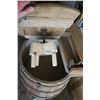 Image 5 : Wooden Washer w/ Wringer