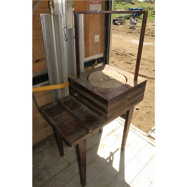 Grinding Wheel + Stand