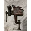 Image 5 : Small Antique Hobby Vice/Anvil
