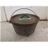 Image 2 : 3 Footed Cast Iron Pot With Lids