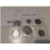 Image 1 : 1977 FWL Detatched Jewel UNC CDN Coin Set