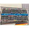 Image 4 : VINTAGE GRUMBACHER OIL PASTEL CRAYONS