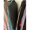 Image 3 : LOT OF 40+ PIECE OF WOMENS CLOTHING MOSTLY 2X AND 3X