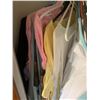 Image 8 : LOT OF 40+ PIECE OF WOMENS CLOTHING MOSTLY 2X AND 3X