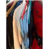 Image 2 : LOT OF 30+ PIECE OF WOMENS CLOTHING MOSTLY MEDIUM AND LARGE