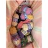 Image 5 : KNITTING BAG AND YARN CONTENTS