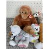 Image 2 : LOT OF TY BEANIE BABIES MONKEY BEATS ETC