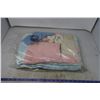 Image 1 : Lot of baby Items: Blanket, Knitted clothes, Baby Books
