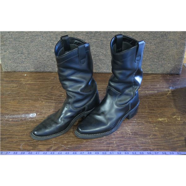 10EE Cowboy Boots, Dayton, made in Canada