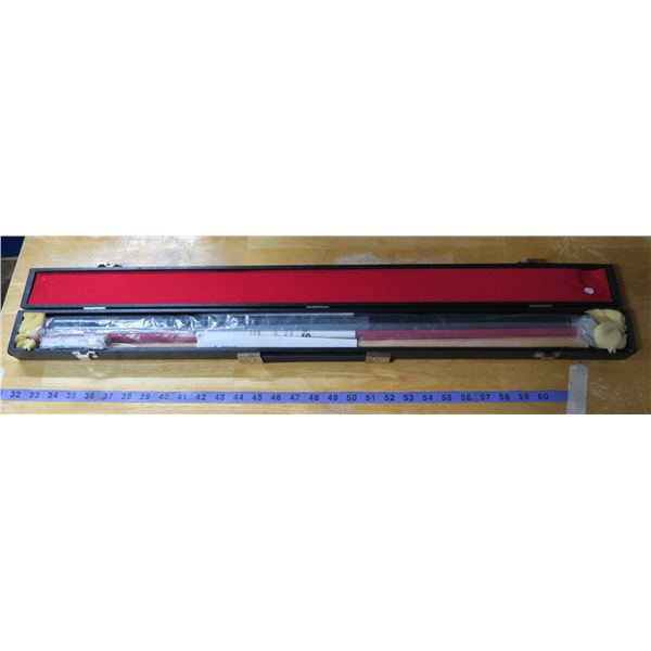 Cue Sight billiards cue Professional laser sighted New, with original case