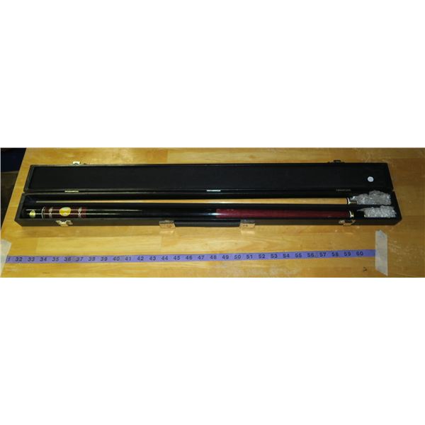 Billiard Cue, with case 19 OZ - 9 Ball Manufacturer unknown