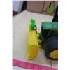 Image 6 : John Deere Plastic Toy Tractor with Lights and Sound