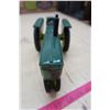 Image 2 : John Deere Metal Toy Tractor - 9"