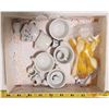 Image 3 : Lot of Doll Tea Dishes in Chocolate Box