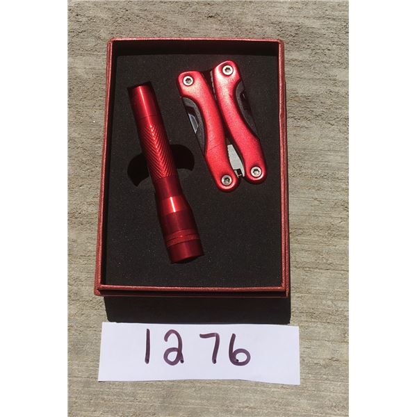 flashlight and multi tool gift set