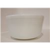 Image 3 : Milk White Pyrex Bowl - Made in the USA