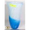 Image 1 : BLUE AND WHITE GLASS VASE