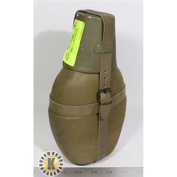 VINTAGE/ MILITARY WATER BOTTLE