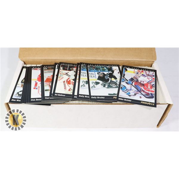 MEDIUM BOX OF HOCKEY CARDS