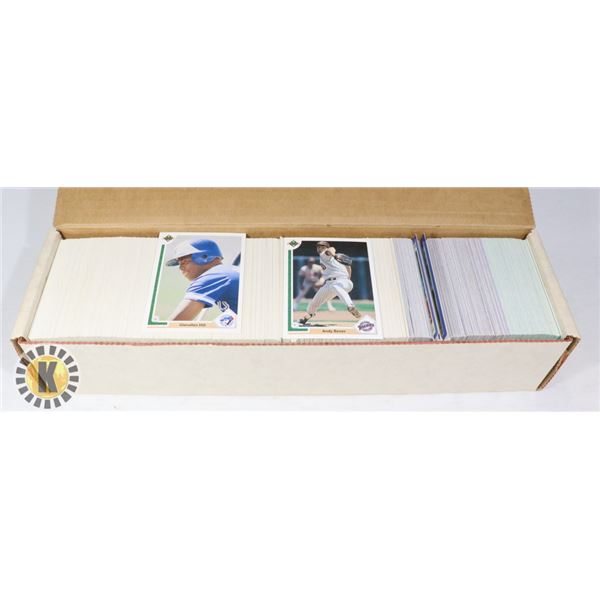 LARGE BOX OF BASEBALL CARDS