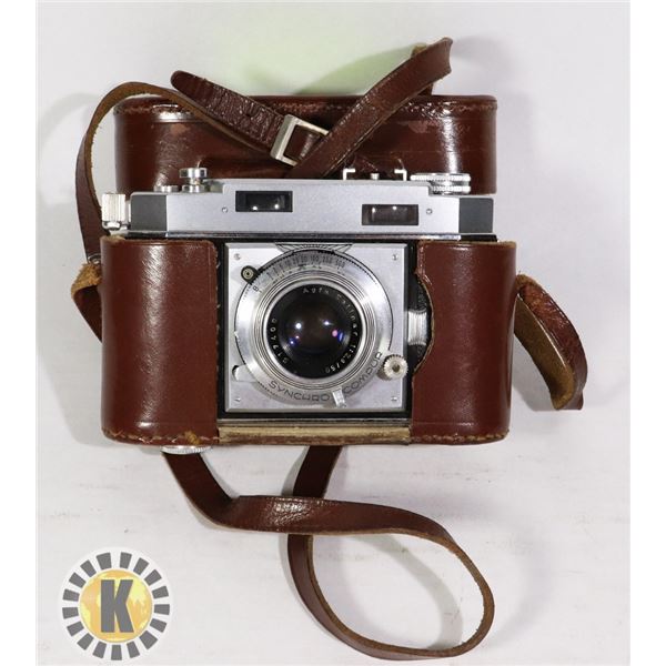 VINTAGE CAMERA  AND STORAGE BAG- ALFA