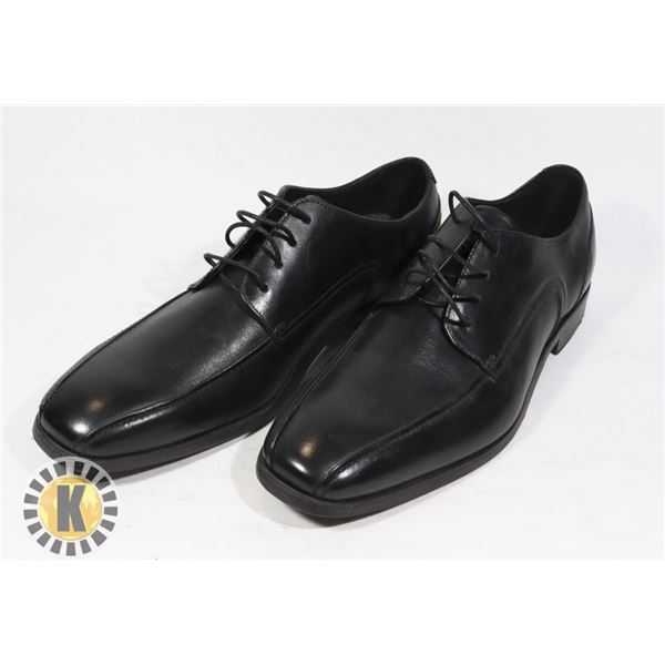 PAIR OF BLACK LEATHER SHOES- FLORSHEIM SIZE 8