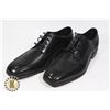 Image 1 : PAIR OF BLACK LEATHER SHOES- FLORSHEIM SIZE 8