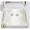 Image 1 : 14K YELLOW GOLD STAR CZ EARRINGS