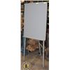 Image 1 : ART OR PRESENTATION EASEL