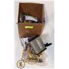 Image 1 : BOX OF ELECTRICAL ASSORTMENTS