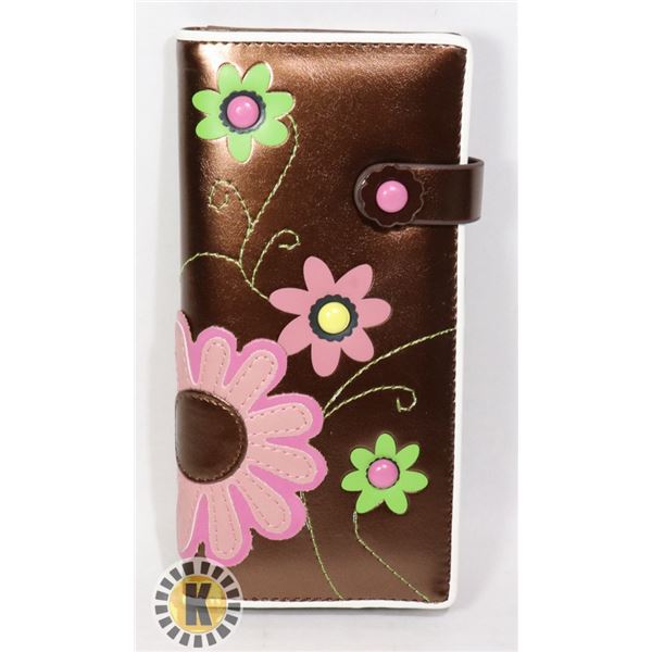 NEW SHAG WEAR WOMENS WALLET