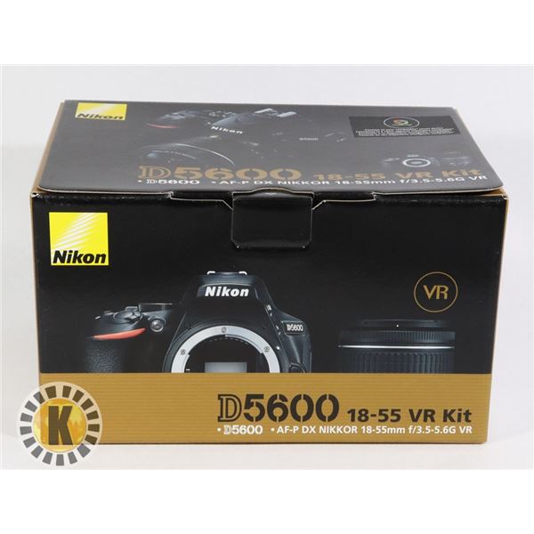 NIKON D5600