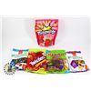 Image 1 : BAG OF ASSORTED CANDY