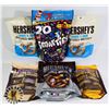 Image 1 : BAG OF HERSHEY'S PRETZELS AND OTHER CHOCOLATE