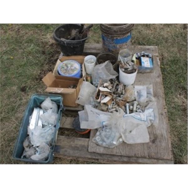 PALLET OF ASSORTED BOLTS & WASHERS