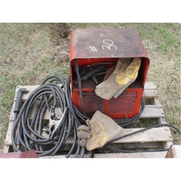 WELDER 225, LEADS & GLOVES