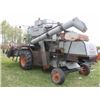 Image 2 : GLEANER F COMBINE C/W 7 BELT PICK UP