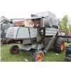 Image 3 : GLEANER F COMBINE C/W 7 BELT PICK UP