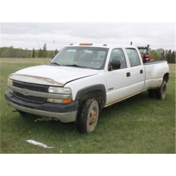 2001 CHEV 1 TON 4X4 CREWCAB