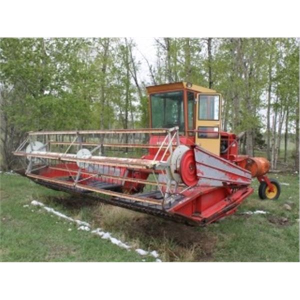 VERSATILE 400 - APPROX 15' SWATHER