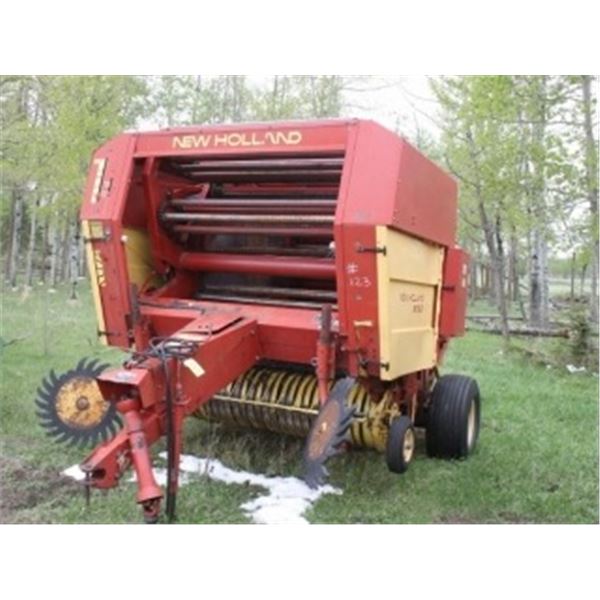 NEW HOLLAND 855 BALER