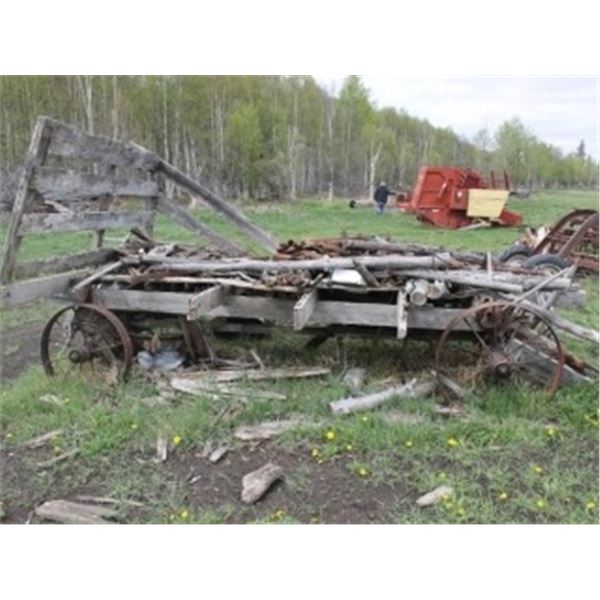 STEEL WHEELED RACK C/W MISC