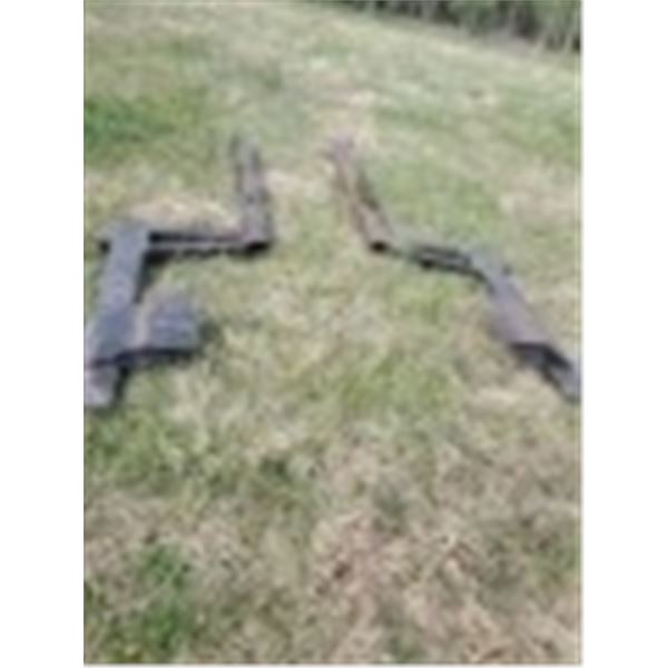 LOADER MOUNTS FOR CASE TRACTOR