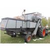 Image 3 : GLEANER L2 C/W MELROE 378 PICKUP