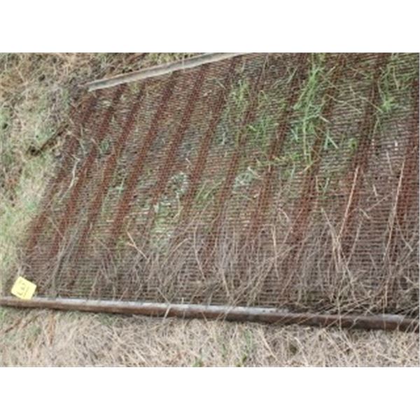 APPROX 34" X 6' GRATING